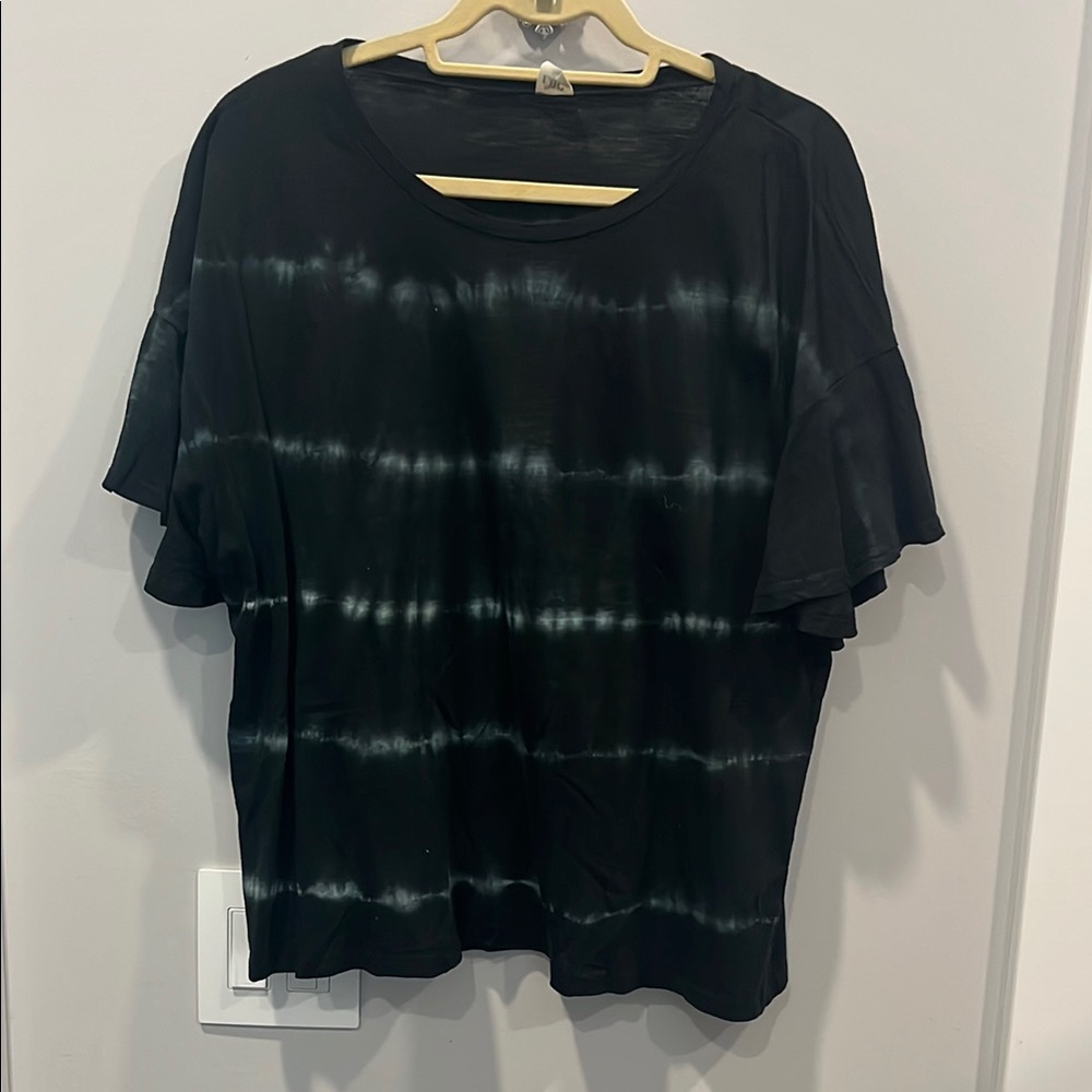Sew In Love Black and Gray Boxy Short Sleeve Tee